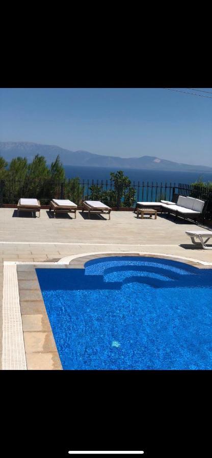 Luxury Villa With Amazing View, Чесме Екстериор снимка