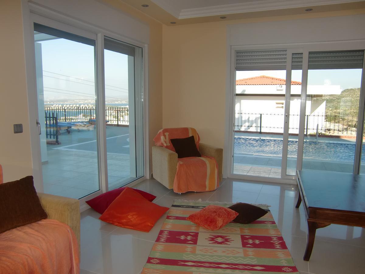 Luxury Villa With Amazing View, Чесме Екстериор снимка